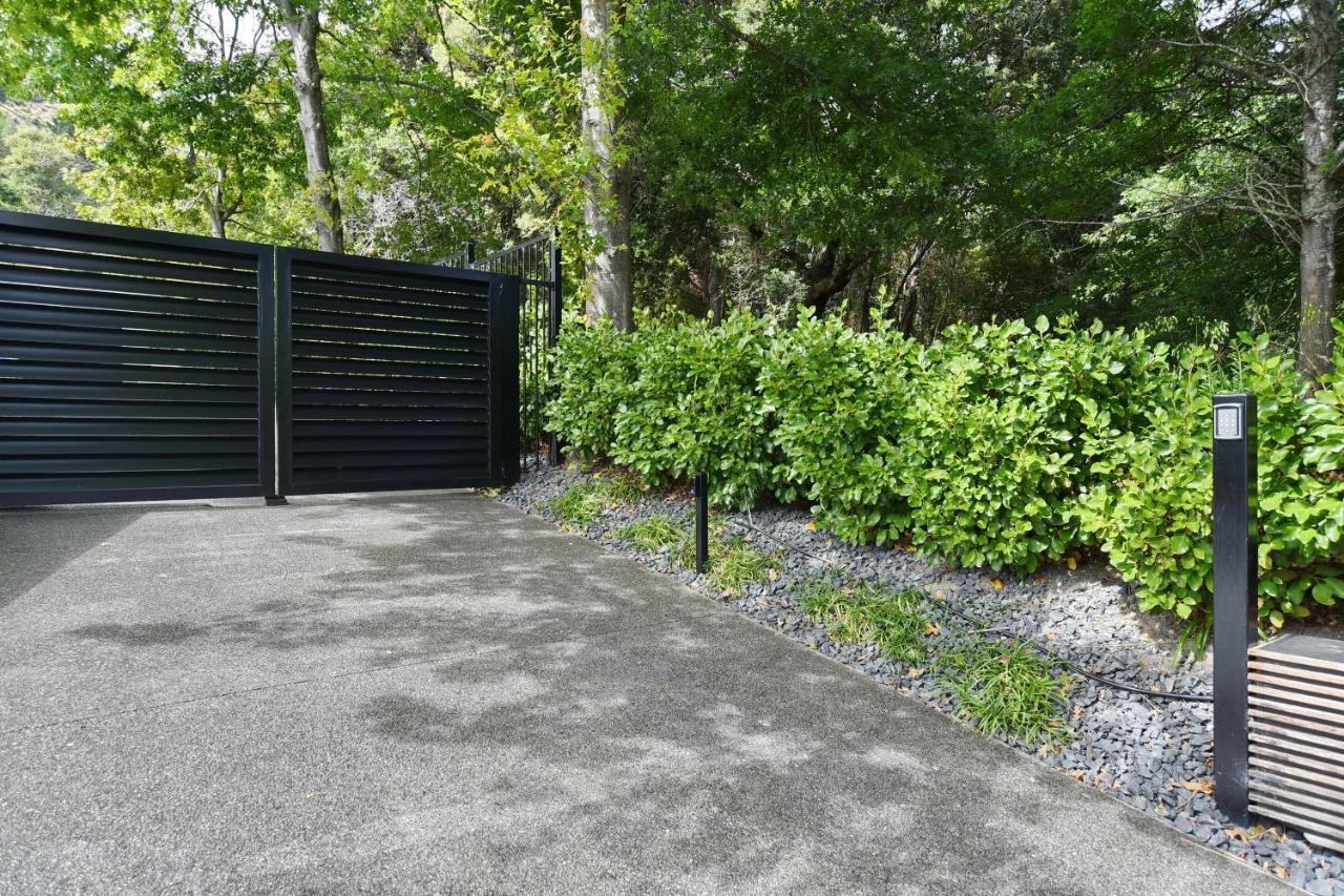 Bridle Path Retreat - Christchurch Holiday Homes Exterior photo